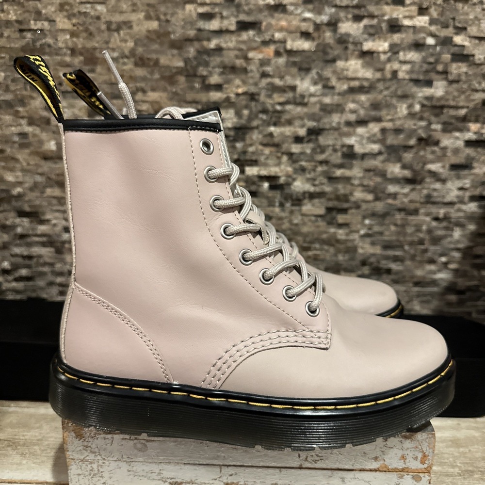 DR MARTENS TAUPE ZAVALA COMBAT BOOTS Size M5 L6